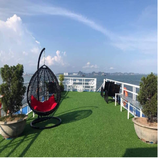 Tàu thăm vịnh Hạ Long đạt chất lượng 4 sao