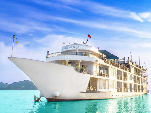 Một trong những du thuyền 5 sao đẳng cấp phải kể đến du thuyền Dynasty of the Sea