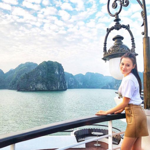 Nơi ngắm được toàn cảnh vịnh Hạ Long